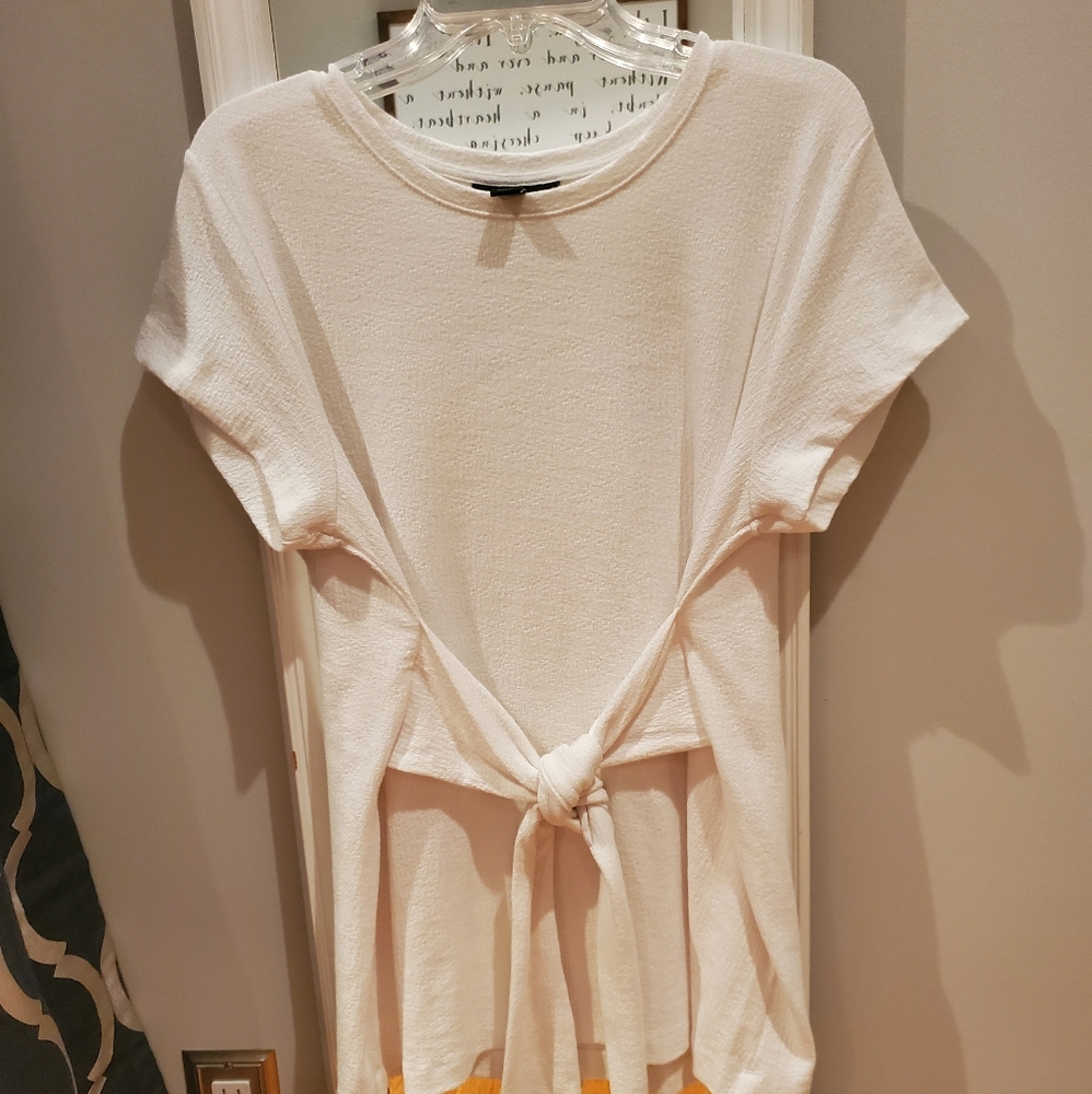 A Pea in The Pod maternity top